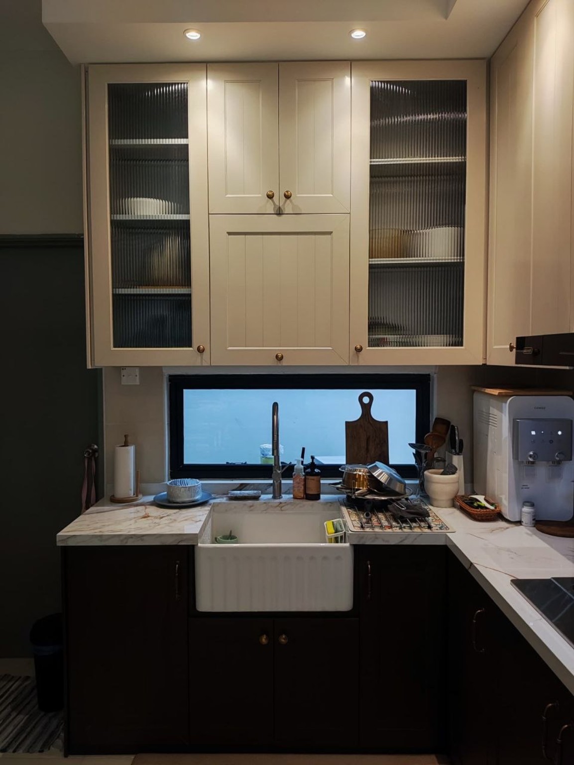 Euro kitchen sink feature